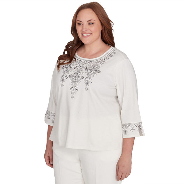 Alfred Dunner Women's Medallion Collar Embroidery Solid Top