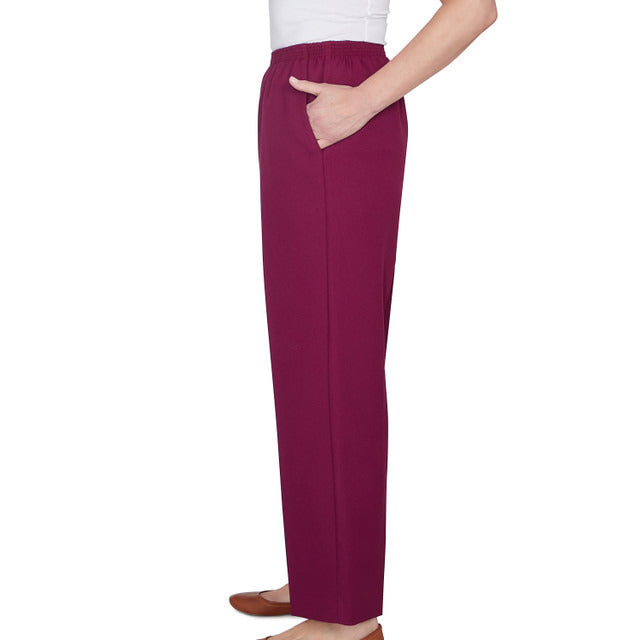 Alfred Dunner Women's Classic Accord Elastic Waist Medium Length Pant - MERLOT